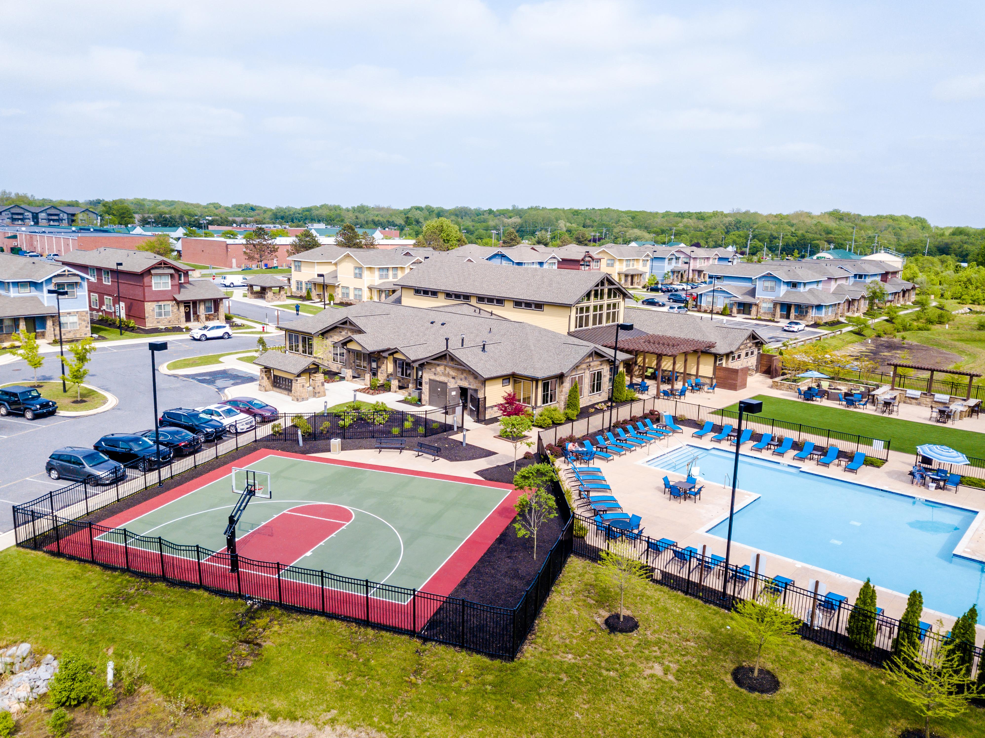 Apartment Photos & Tour The Waverly