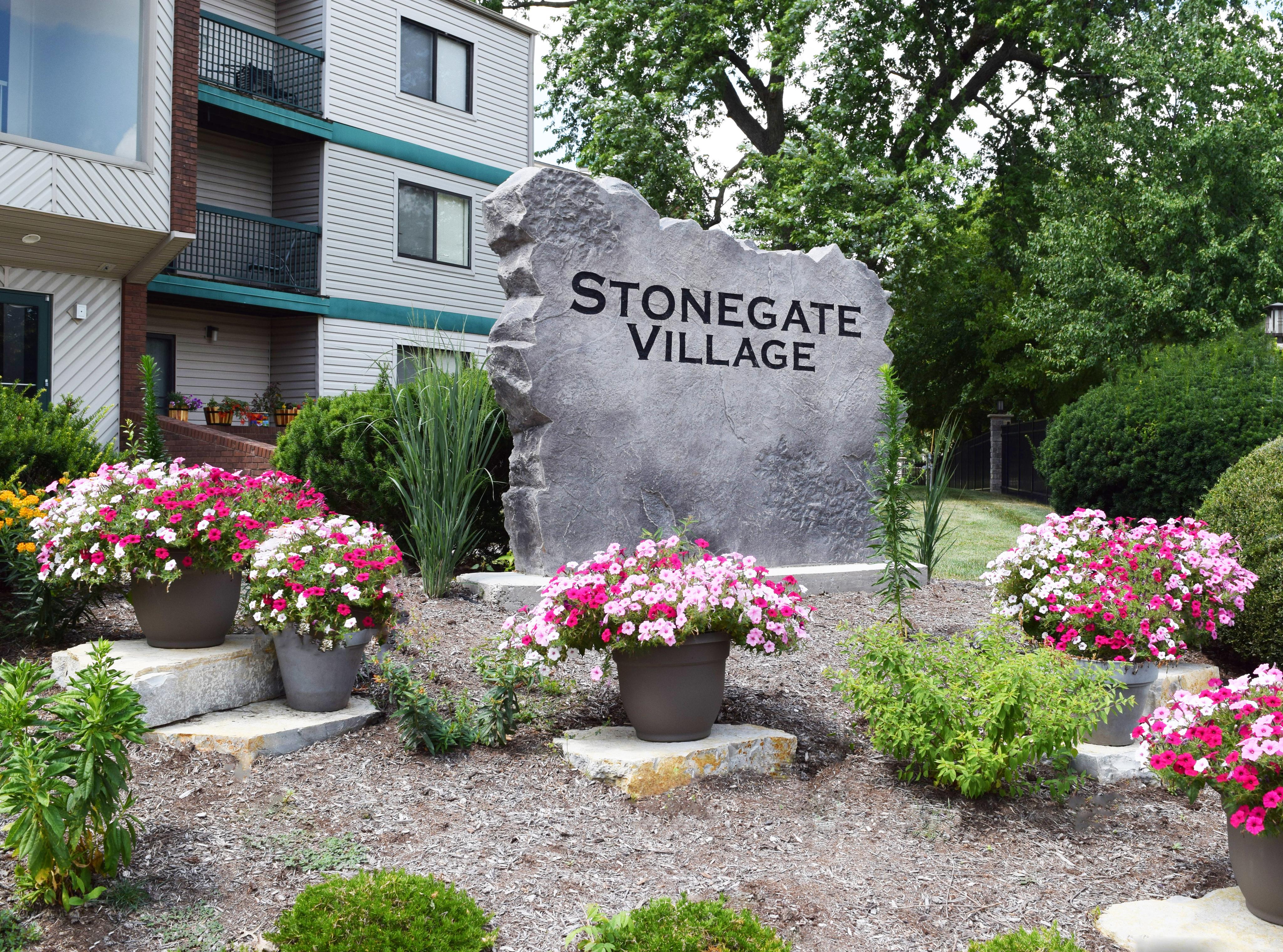 1 2 Bed Apartments Check Availability Stonegate Village