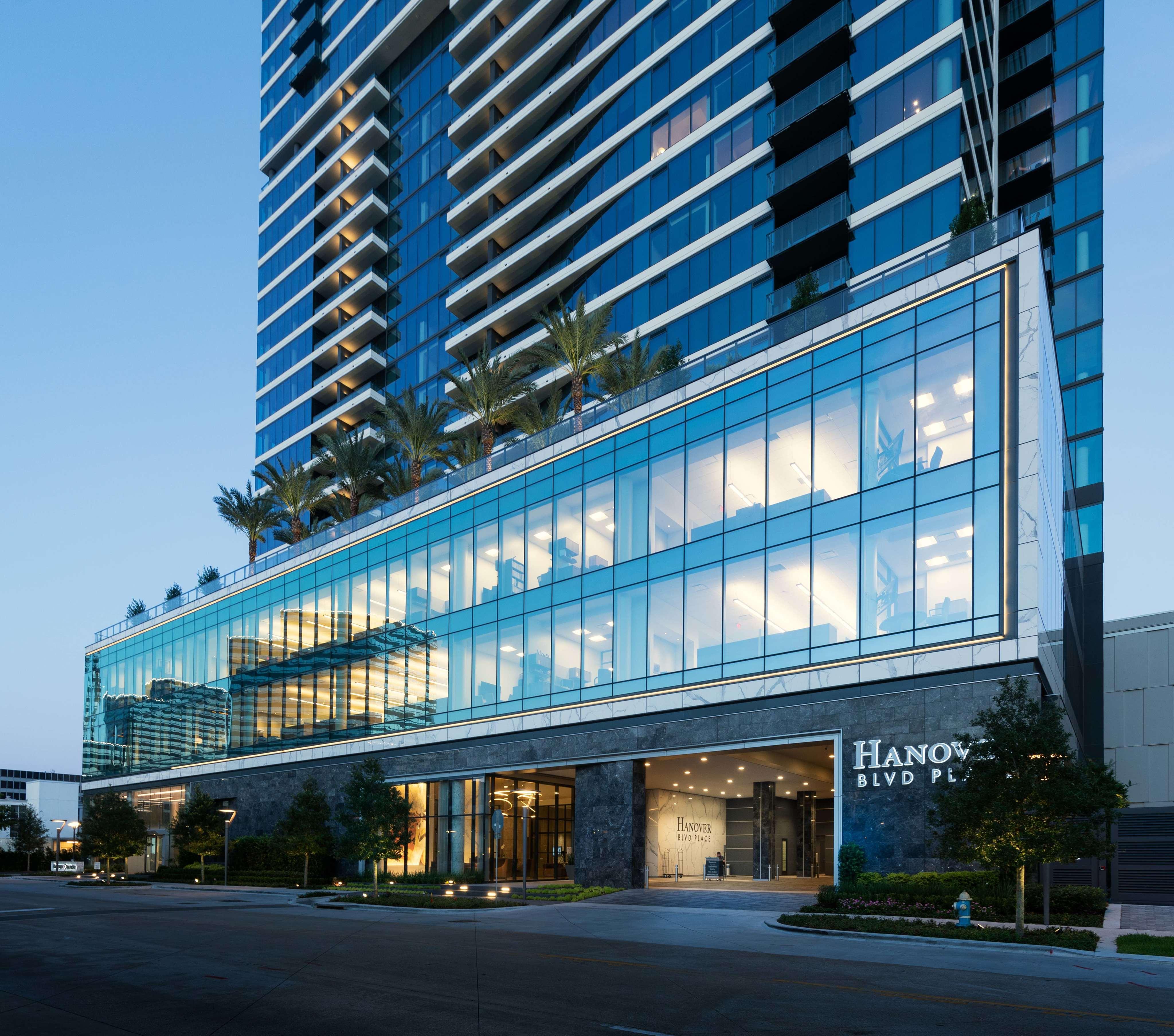 High Rise Apartments Houston Galleria Hanover BLVD Place