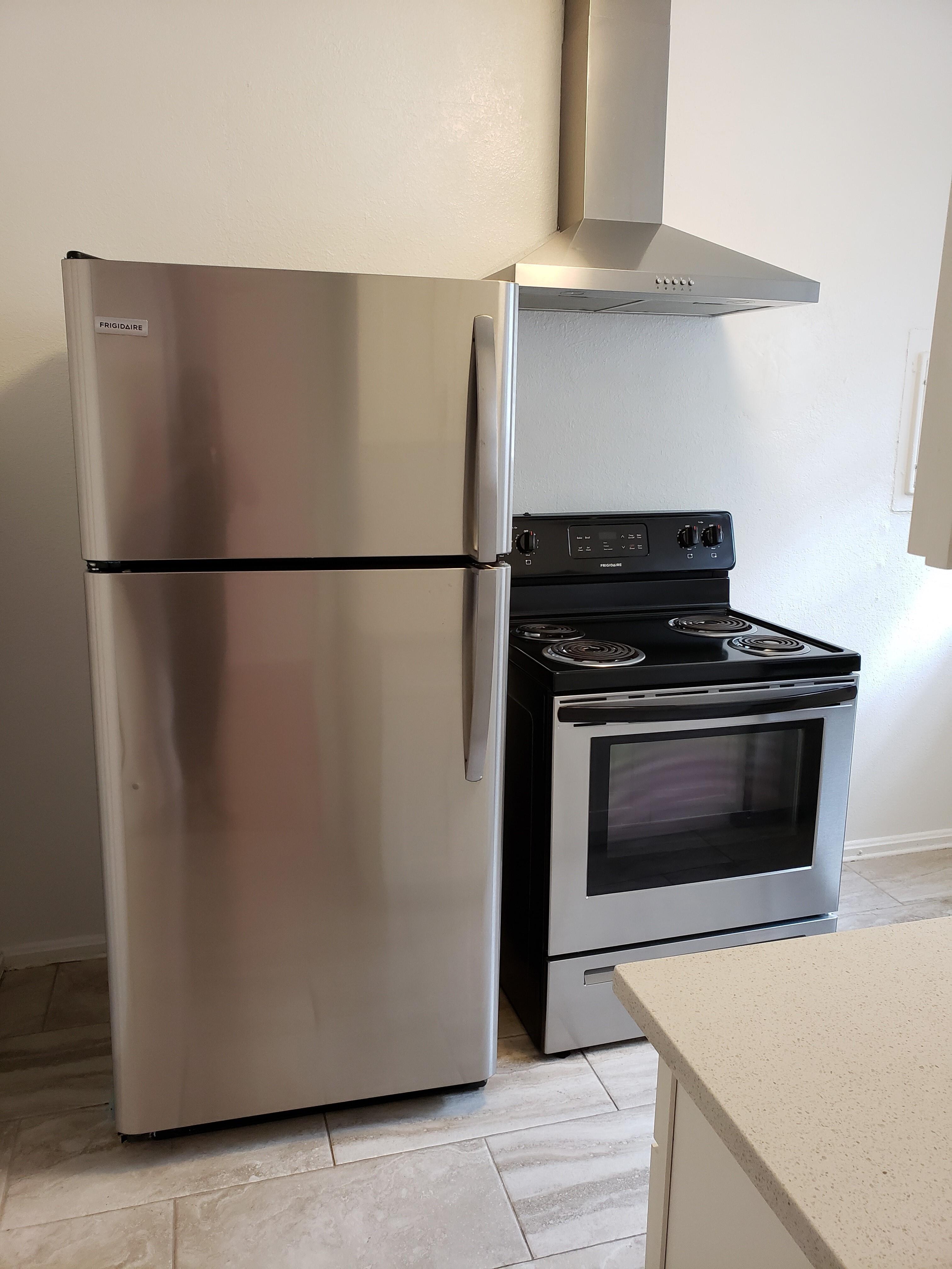 View Photos Riviera Park Apartments & Townhomes