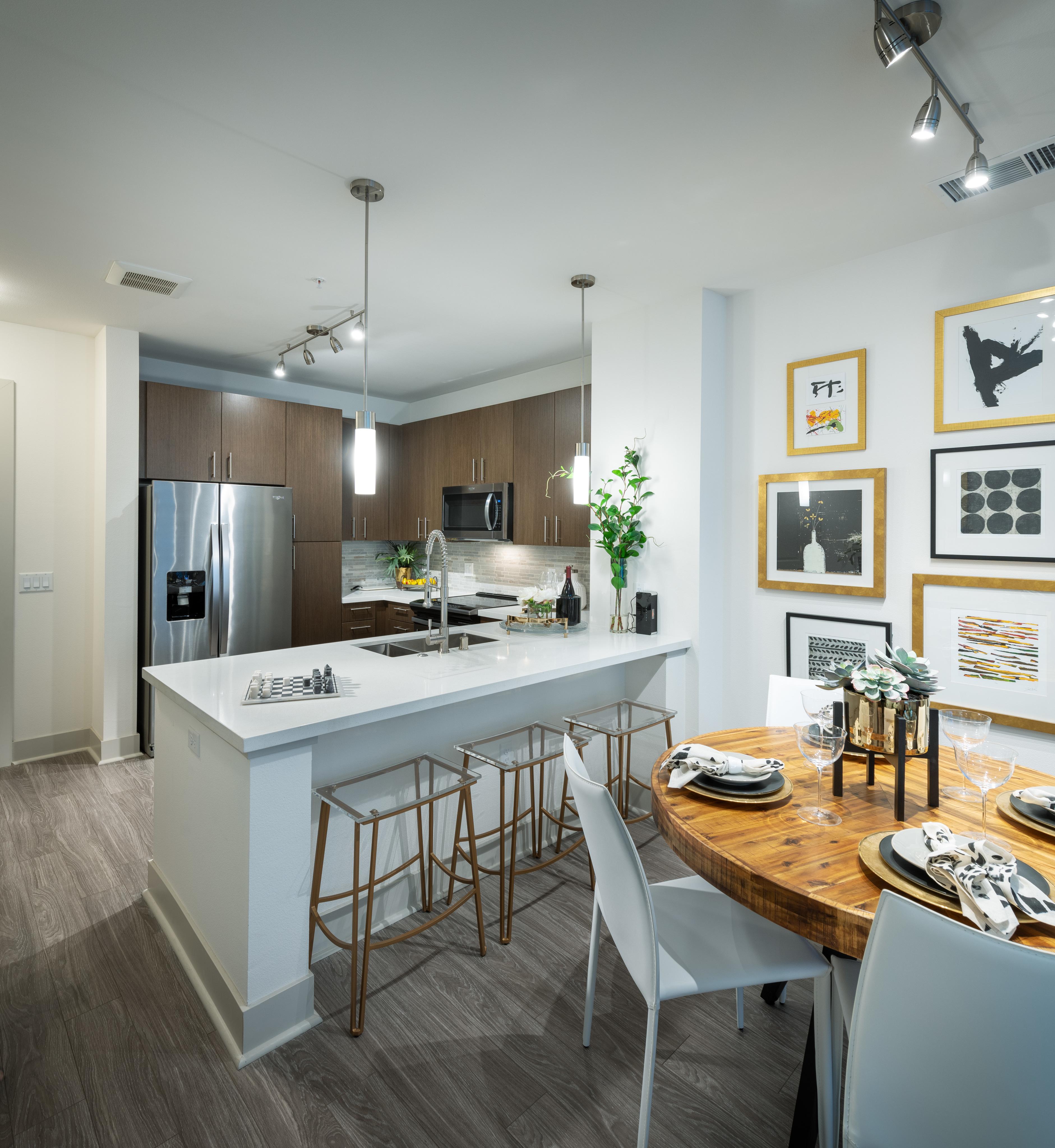 Downtown Oakland Luxury Apartments for Rent Hanover Broadway