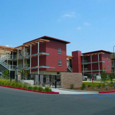 claremont apartments collegiate tour