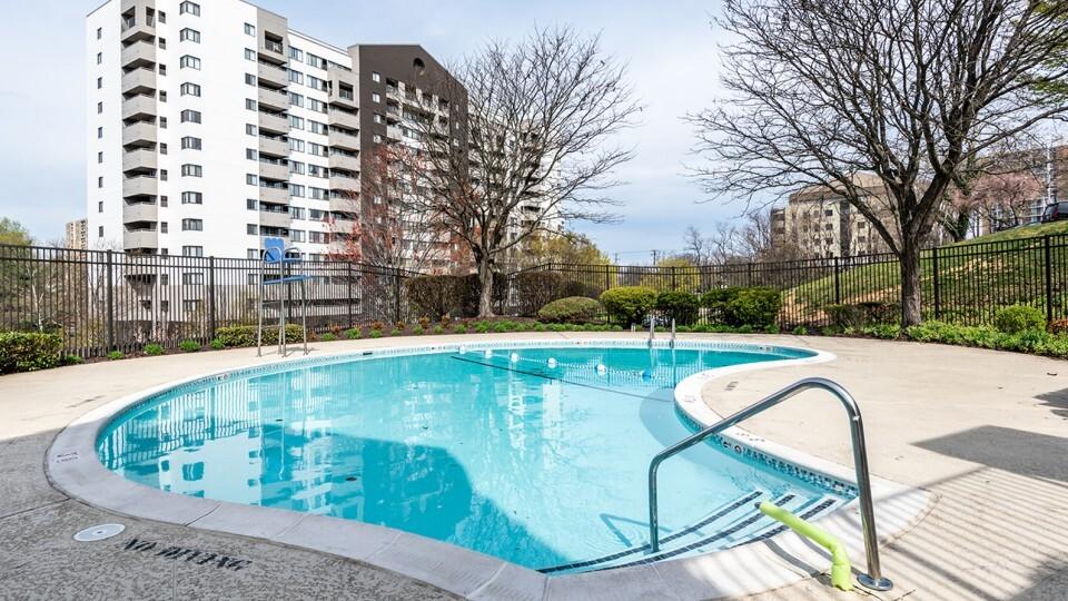 Beautiful Photos Arrive Alexandria Luxury Apartments in Alexandria VA