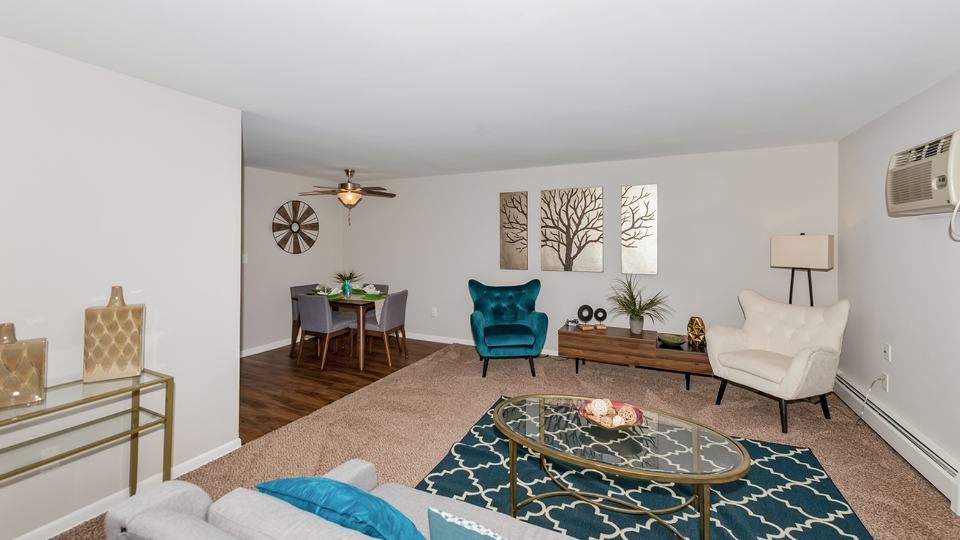 Community Photos ReNew Woodlake Apartment Homes for Rent in Wyoming