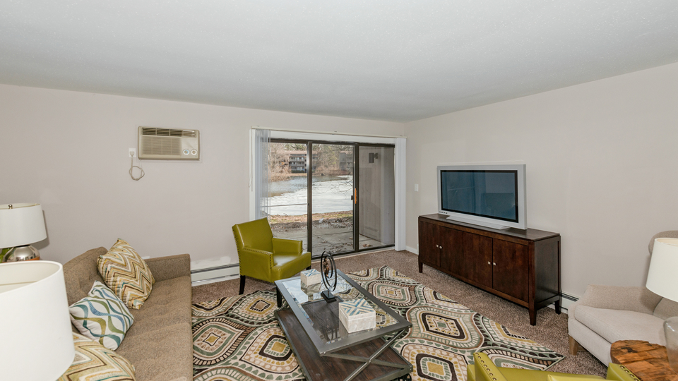 Community Photos ReNew Woodlake Apartment Homes for Rent in Wyoming