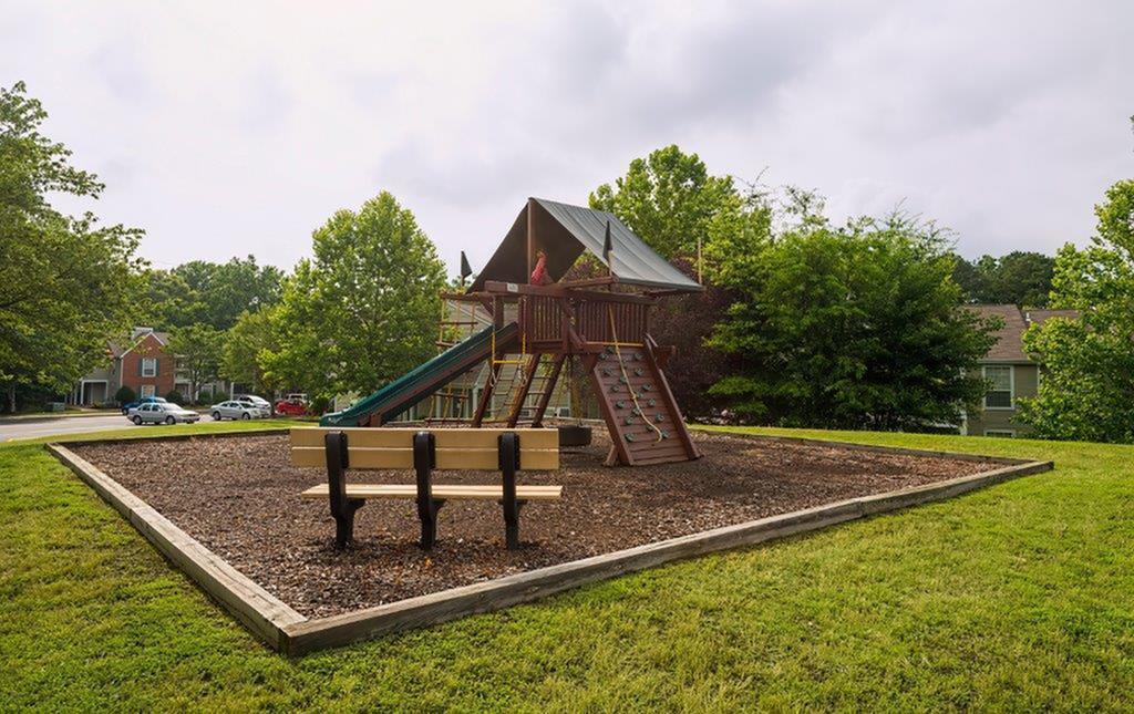 View Photos Cross Creek Apartments