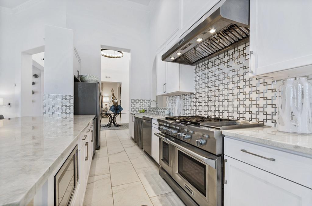 Apartments For Rent In Rowlett TX The Mansions at Bayside