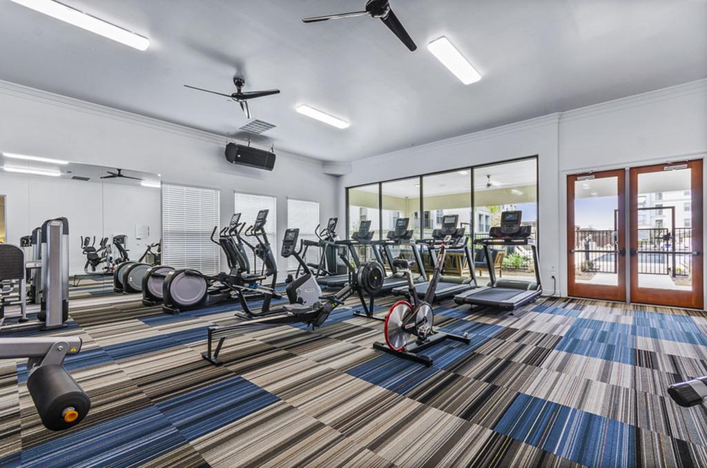 Apartments For Rent In Rowlett TX The Mansions at Bayside