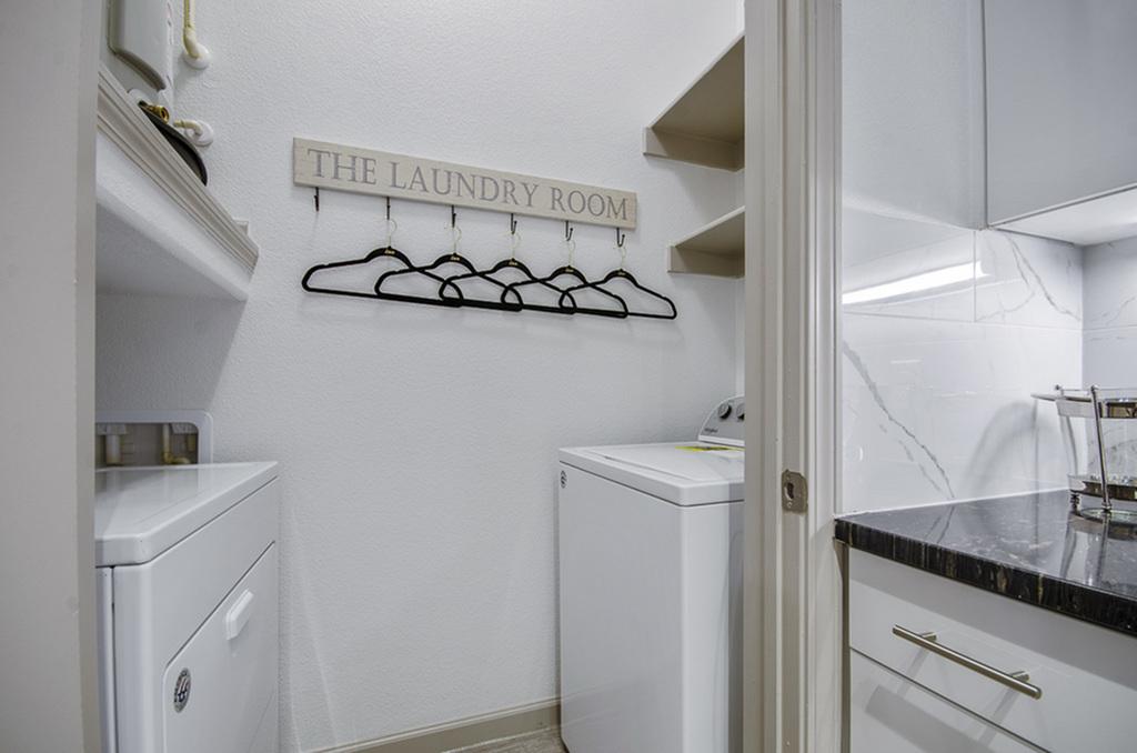 Apartments For Rent In Rowlett TX The Mansions at Bayside