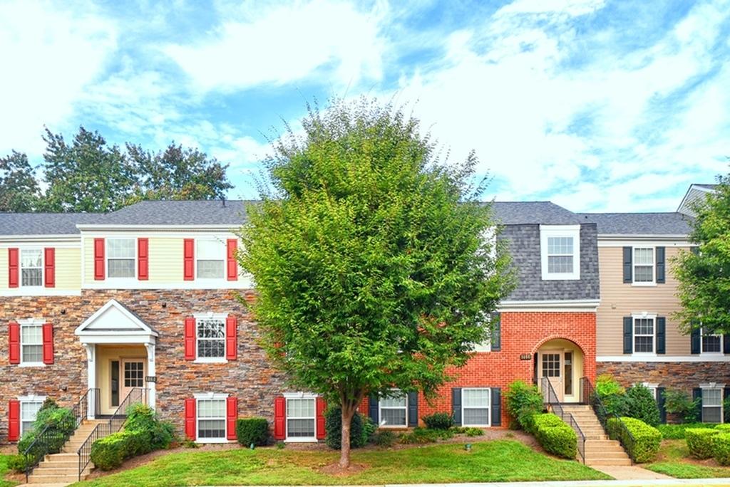 View Photos Woodlawn Village Apartments