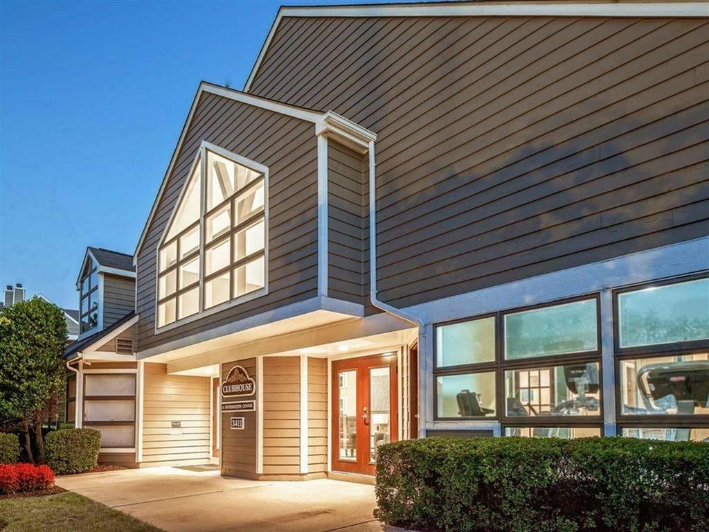 View photos valor apartments