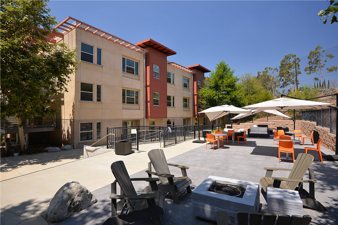 Photos and Tours Claremont Collegiate Apartments Apartment Homes