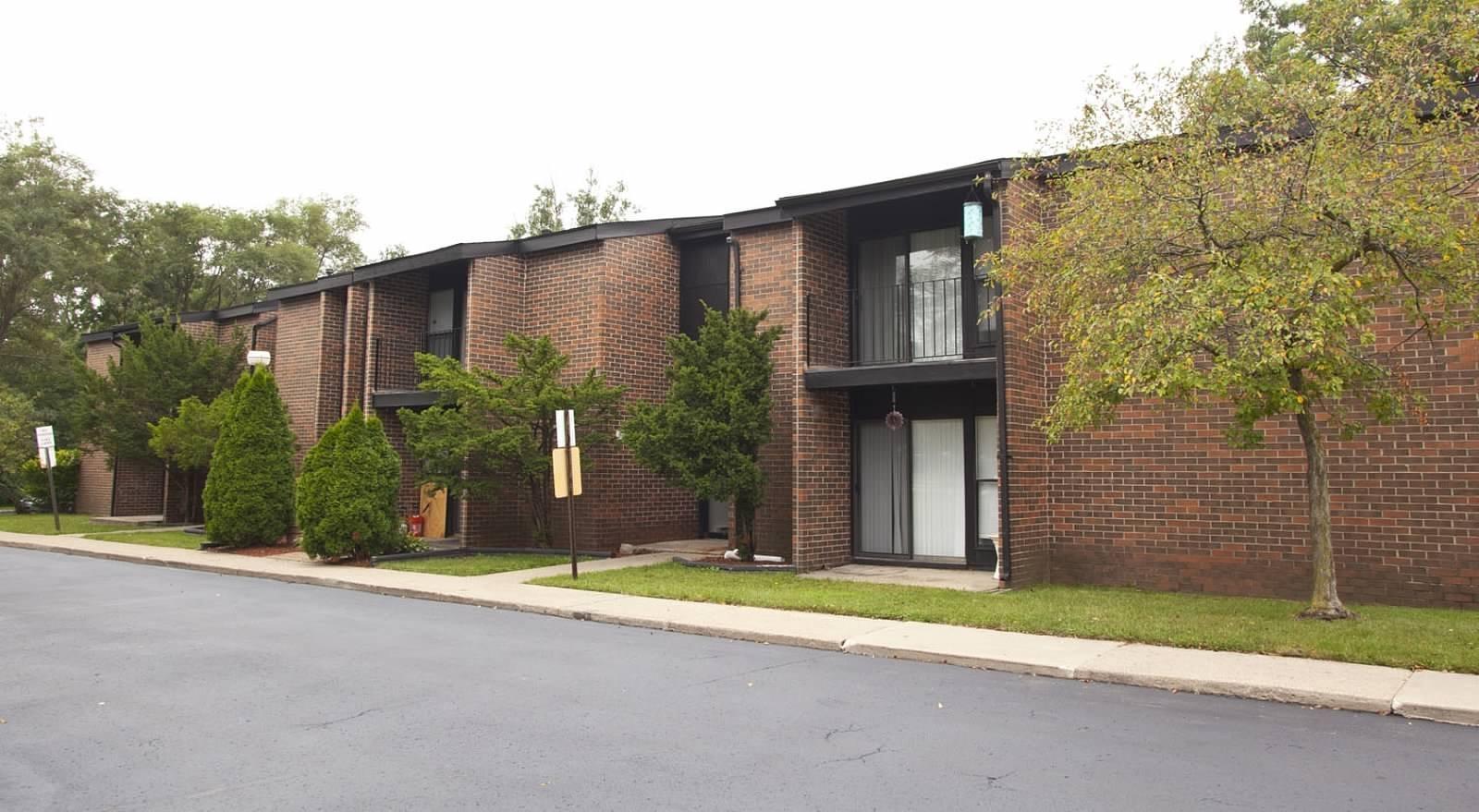 View Photos LaFonda Apartments Apartments in Fenton