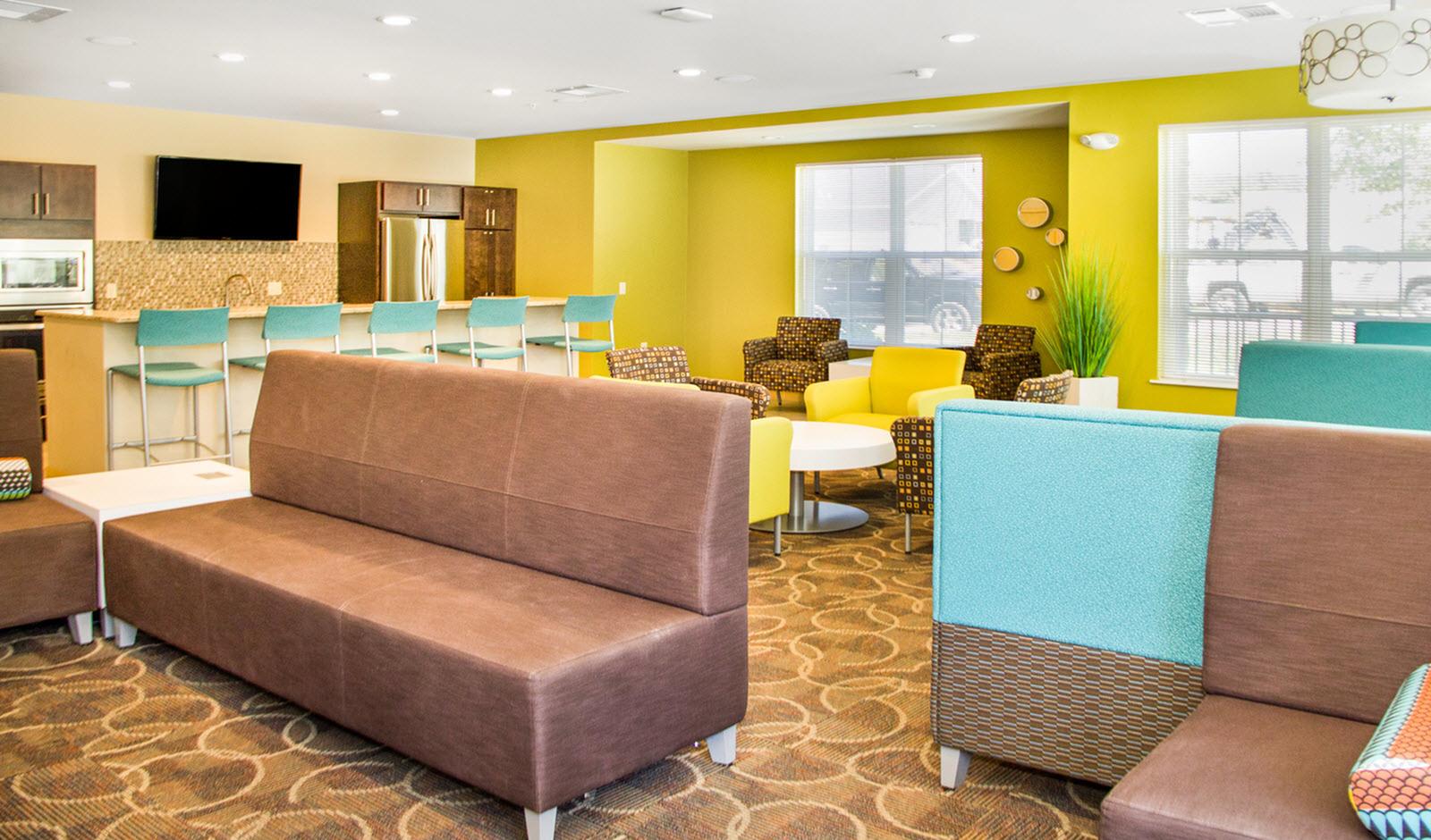 Photo Gallery & Tour Elan Apartments