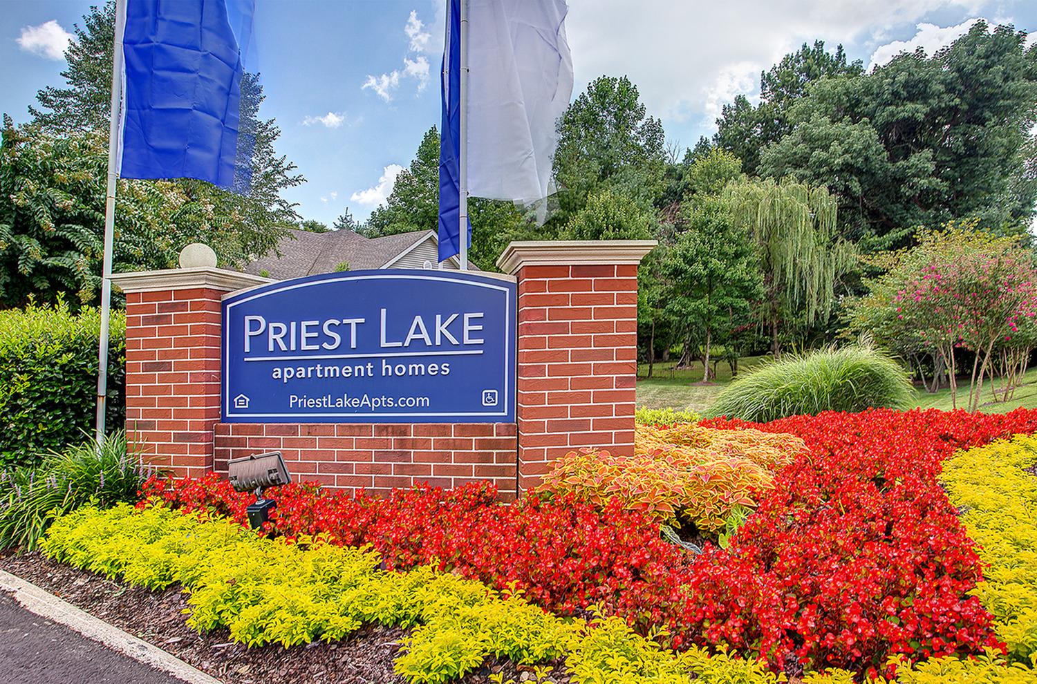 View Photos Priest Lake Apartments Priest Lake Apartments