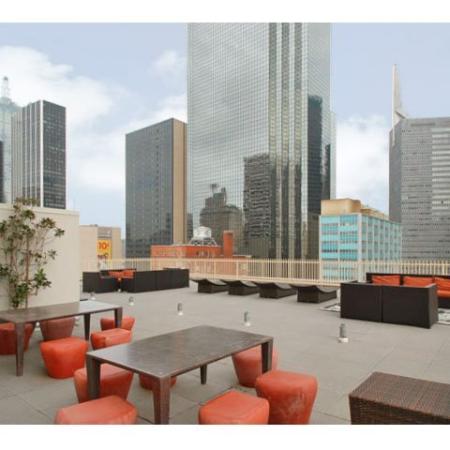 Dallas Tx Apartment Rentals The Merc Apartments