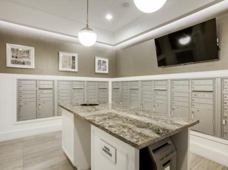Uptown Dallas Apartments Cantabria At Turtle Creek